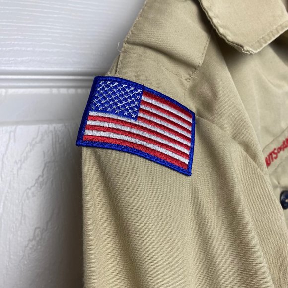 Genuine Boy Scouts of America Shirt with Patches Youth Size Medium - Picture 7 of 9